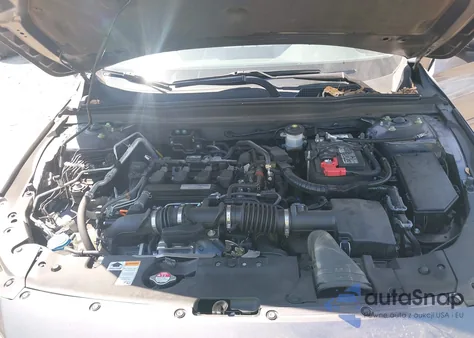 2018 Honda Accord Lx z USA, uszkodzony, nr VIN 1HGCV1F15JA264090